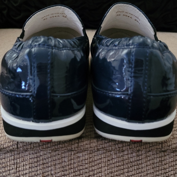 PRADA WOMEN'S BLUE PATENT LEATHER SLIP ON OXFORDS - Picture 7 of 12